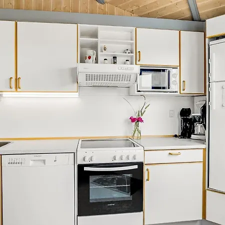 Dom wakacyjny Amazing Home In Hvide Sande With Sauna