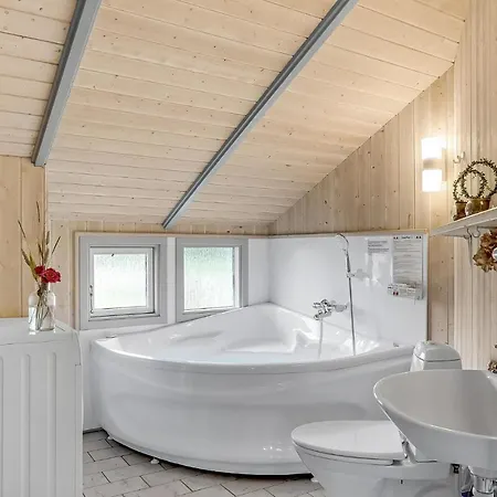 Amazing Home In Hvide Sande With Sauna * Havrvig