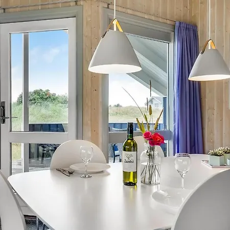 Dom wakacyjny Amazing Home In Hvide Sande With Sauna